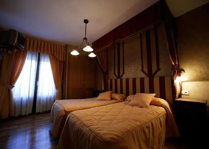 호텔 Real La Yensula 4*